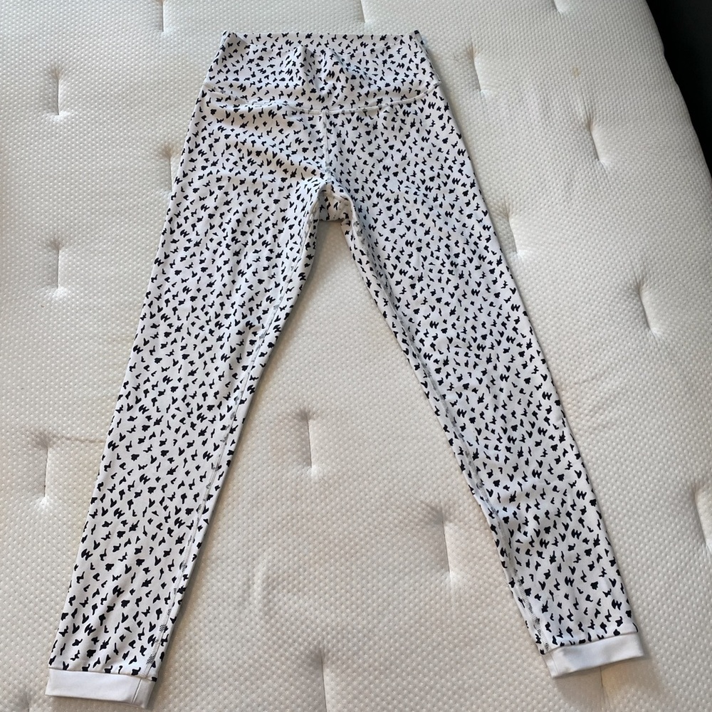 PRINTED LEGGINGS